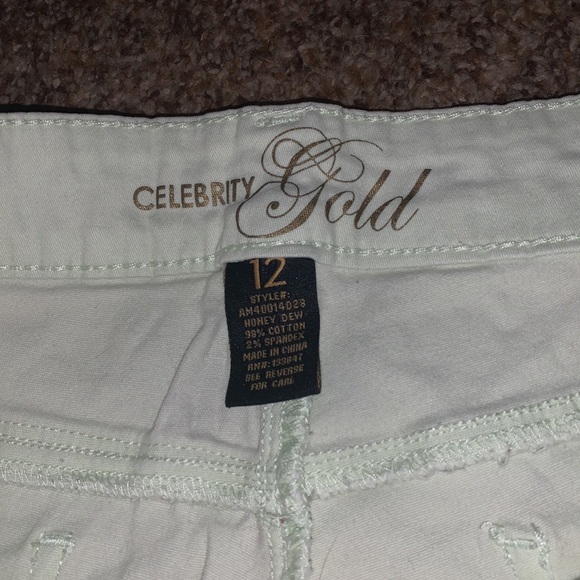 Whit capris - Picture 2 of 2